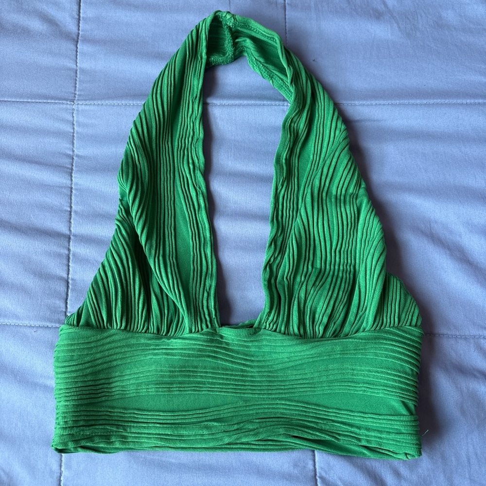 SHEIN Green Halter Crop Top